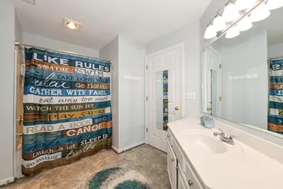 2226  Landings Ln, Delavan, WI 53115 - Photo 22