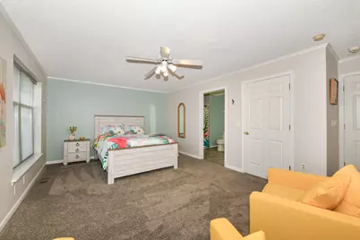 2226  Landings Ln, Delavan, WI 53115 - Photo 26