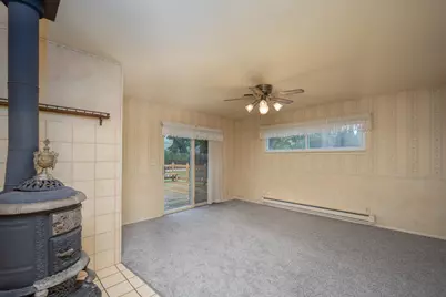 7218  Elberton Ave, Greendale, WI 53129 - Photo 8