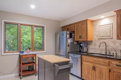 513  Mary Knoll Ln, Watertown, WI 53098 - Photo 6