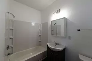 1721 St Clair St, Racine, WI 53402 - Photo 12
