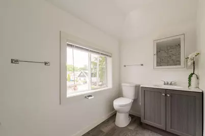 1721  Saint Clair St, Racine, WI 53402 - Photo 8