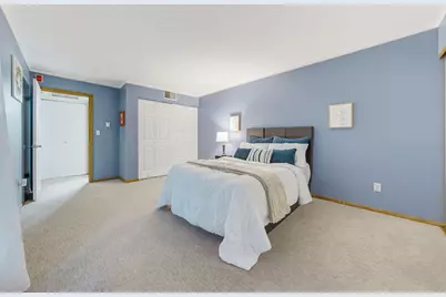 3942 N Oakland Ave #135, Shorewood, WI 53211 - Photo 10