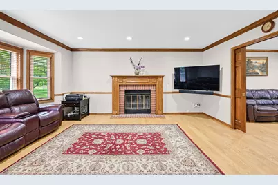 3665  Westwood Dr, Brookfield, WI 53005 - Photo 8