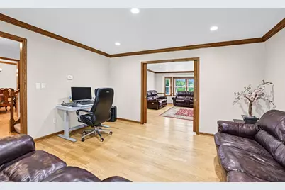 3665  Westwood Dr, Brookfield, WI 53005 - Photo 6