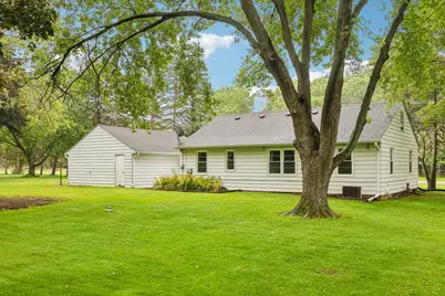 N68W29376  Hartling Rd, Merton, WI 53029 - Photo 2