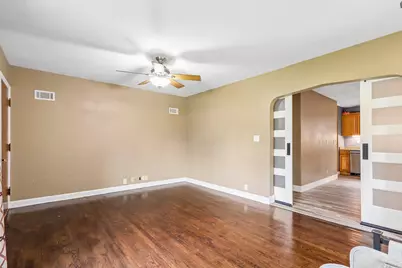 W279N1666  Prospect Ave, Pewaukee, WI 53072 - Photo 10