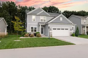 516 Wild Oak Rd, Hartland, WI 53029 - Photo 1