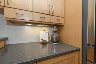 147 W Laflin Ave, Waukesha, WI 53186 - Photo 24