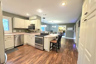 566 Riford Rd, Neenah, WI 54956 - Photo 10