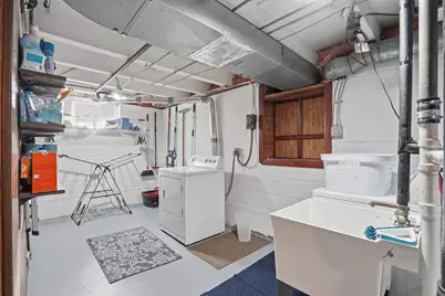 9155 W Park Hill Ave, Milwaukee, WI 53226 - Photo 14