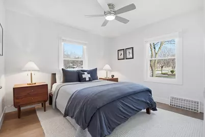 9155 W Park Hill Ave, Milwaukee, WI 53226 - Photo 10