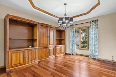 W287N921  Bedouin Ct, Delafield, WI 53188 - Photo 6