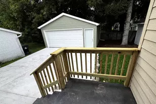 924 Wisconsin Ave, Racine, WI 53403 - Photo 30