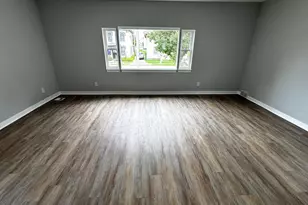 924 Wisconsin Ave, Racine, WI 53403 - Photo 4