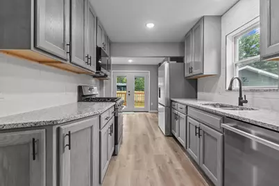 W1390  Greenview Rd, Bloomfield, WI 53128 - Photo 6
