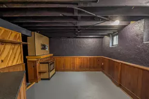 5925 W Lloyd St, Milwaukee, WI 53208 - Photo 20