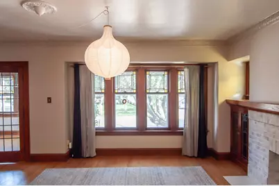 5925 W Lloyd St, Milwaukee, WI 53208 - Photo 4