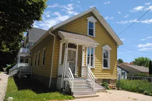 2050 N Holton St, Milwaukee, WI 53212 - Photo 2