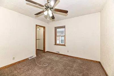 4032 N 92nd St, Milwaukee, WI 53222 - Photo 14