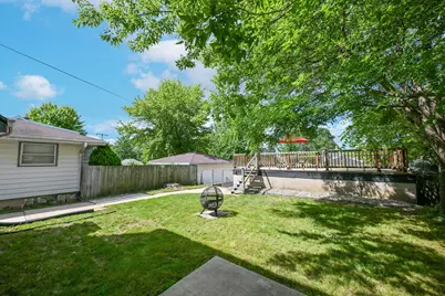 4551 S 50th St, Greenfield, WI 53220 - Photo 22