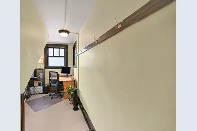 1569 N Warren Ave, Milwaukee, WI 53202 - Photo 32