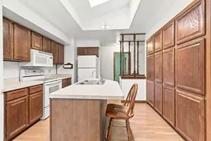 6207 68th St, Kenosha, WI 53142 - Photo 4