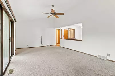 6207  68th St, Kenosha, WI 53142 - Photo 8