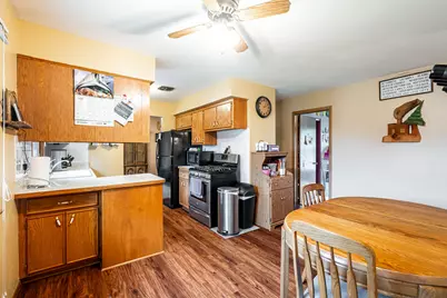 1614 N Lakeview Ave, Port Washington, WI 53074 - Photo 10
