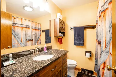 1614 N Lakeview Ave, Port Washington, WI 53074 - Photo 24