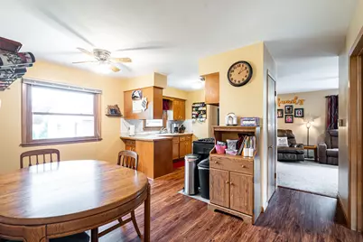 1614 N Lakeview Ave, Port Washington, WI 53074 - Photo 8