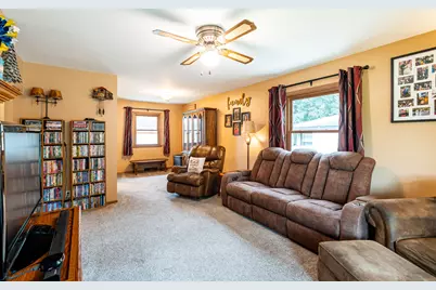1614 N Lakeview Ave, Port Washington, WI 53074 - Photo 6