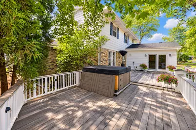 1150  Red Barn Ln, Elm Grove, WI 53122 - Photo 28