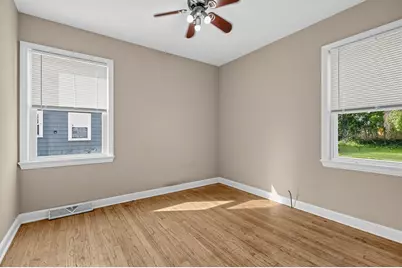 4913 N 74th St, Milwaukee, WI 53218 - Photo 14