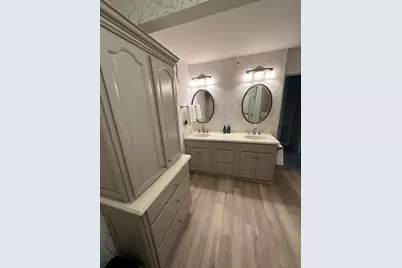 1660 N Prospect Ave #2407, Milwaukee, WI 53202 - Photo 32
