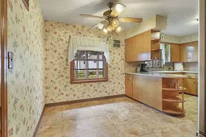 6536  Pershing Blvd, Kenosha, WI 53142 - Photo 6