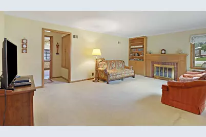 6536  Pershing Blvd, Kenosha, WI 53142 - Photo 4