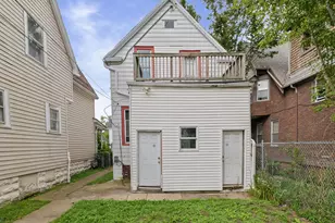 3028 N Holton St, Milwaukee, WI 53212 - Photo 24