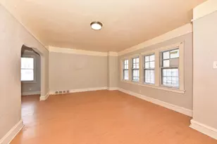 2702 N 49th St, Milwaukee, WI 53210 - Photo 2