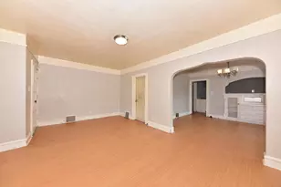 2702 N 49th St, Milwaukee, WI 53210 - Photo 4