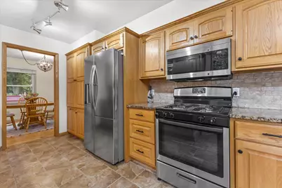 5211  Charles St, Racine, WI 53402 - Photo 16