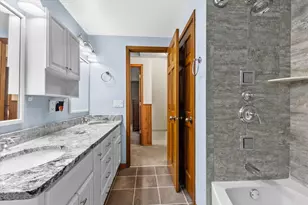 5211 Charles St, Racine, WI 53402 - Photo 28