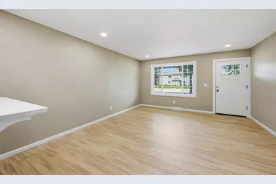 6901  Middle Rd, Racine, WI 53402 - Photo 4