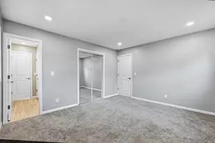6901 Middle Rd, Racine, WI 53402 - Photo 12