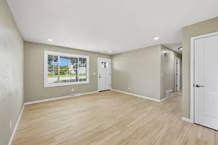 6901 Middle Rd, Racine, WI 53402 - Photo 6