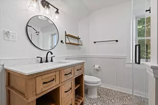 2237 Washington Ave, Cedarburg, WI 53012 - Photo 24