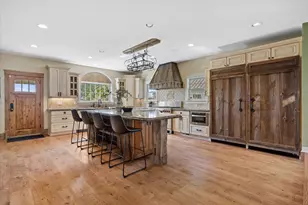 2237 Washington Ave, Cedarburg, WI 53012 - Photo 6