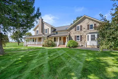 2237  Washington Ave, Cedarburg, WI 53012 - Photo 1