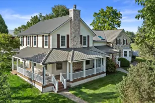 2237 Washington Ave, Cedarburg, WI 53012 - Photo 2
