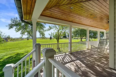 2237  Washington Ave, Cedarburg, WI 53012 - Photo 4